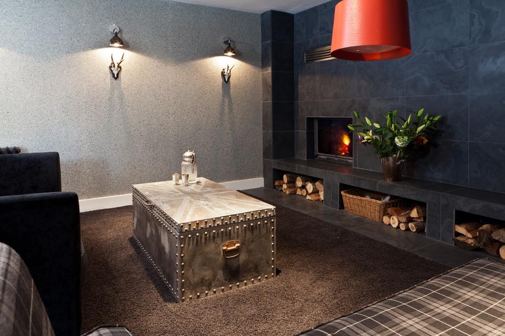 Отделка стены плиткой Black Slate