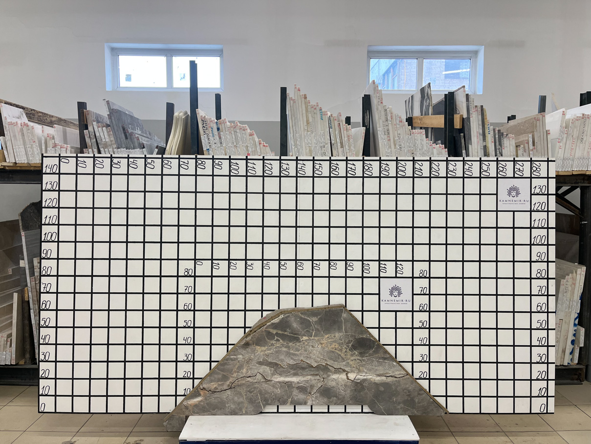 Изображение Заготовка неправильной формы  (700х400х20 мм)/Мрамор Fior di Bosco/Серый/Полировка