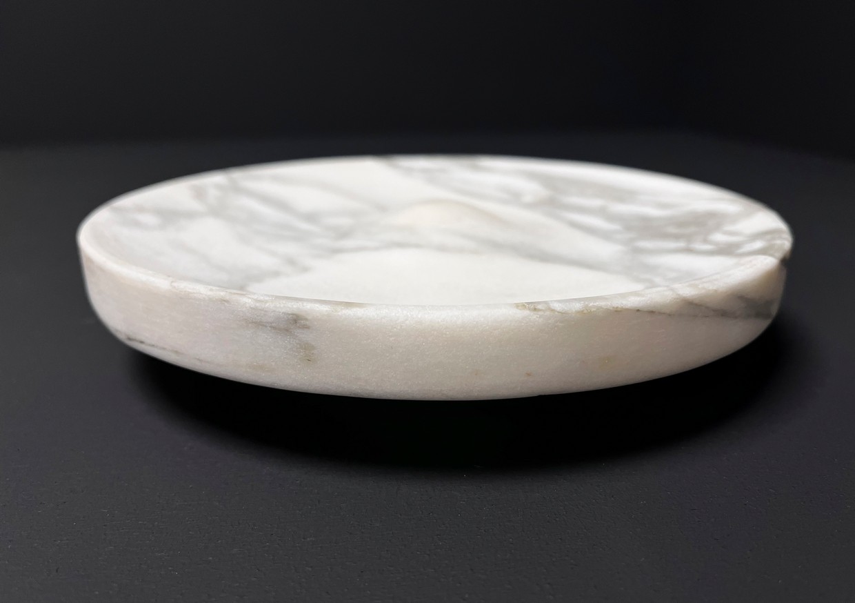 Изображение СПK Ключница круглая (185х185х18 мм)/Мрамор Calacatta/Белый/Лощение