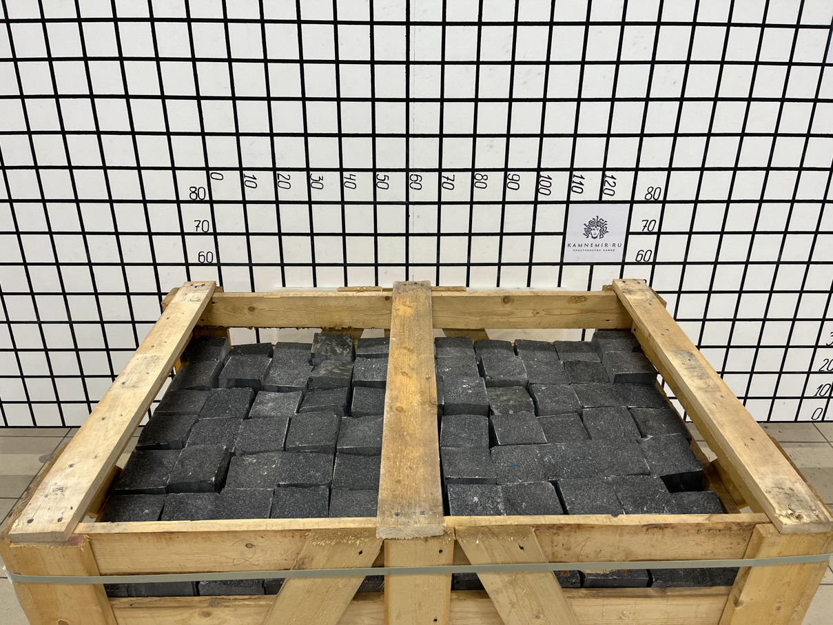 Брусчатка F2674 (100х100х100 мм)/Гранит Габбро/Черный/Колото-пиленный - изображение 4