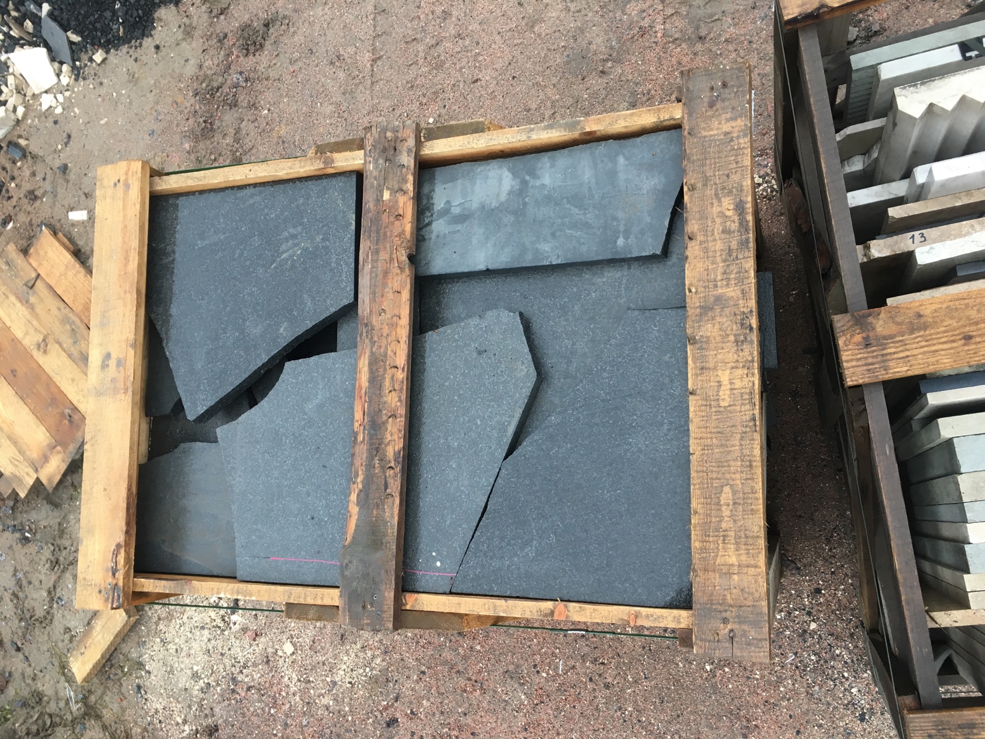 Изображение Остатки (не мерные) E8712 (1х1х30 мм)/Гранит Габбро/Черный/Пиленый