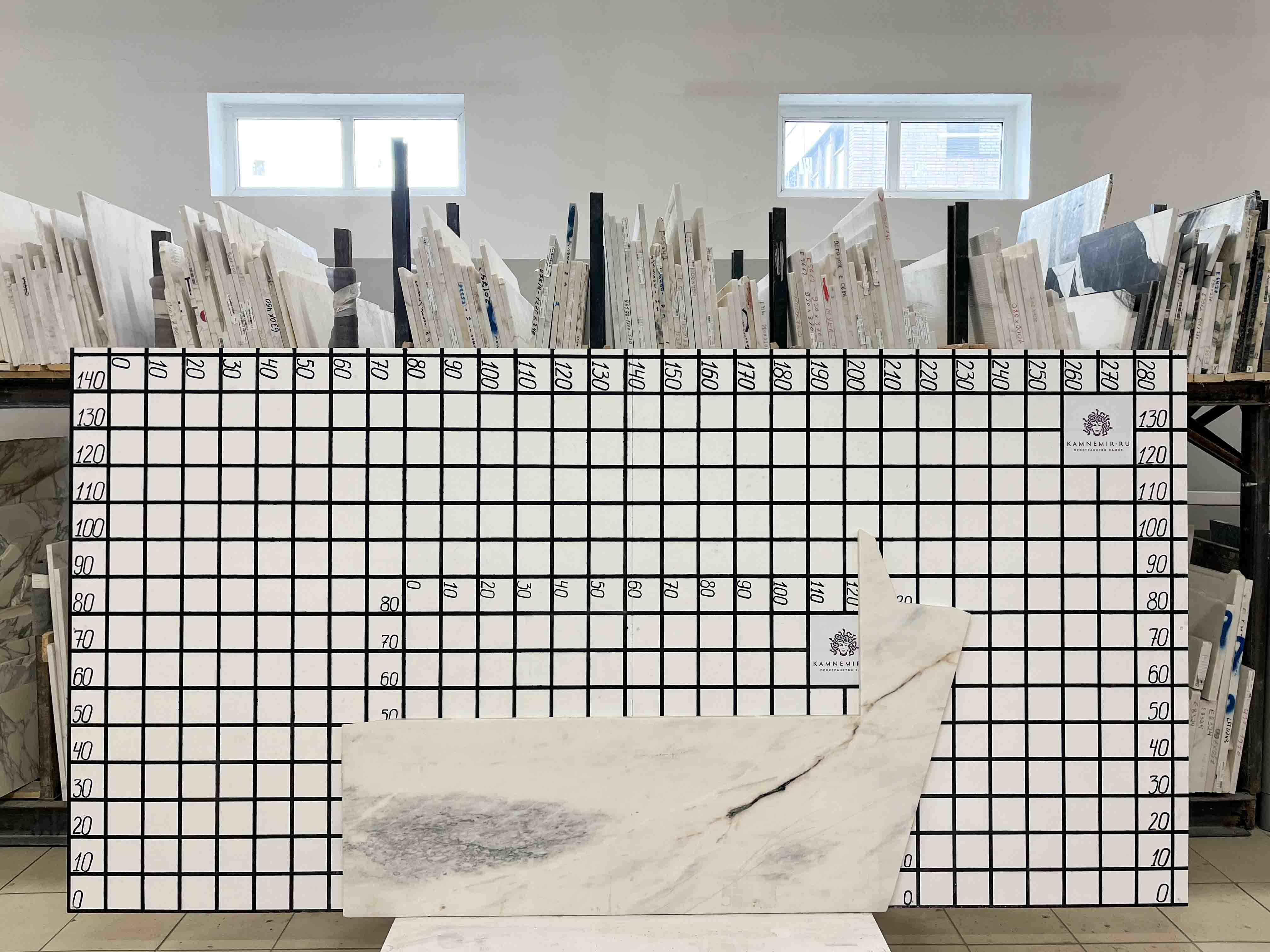 Изображение Заготовка F2566 (1400х490х20 мм)/Мрамор Bianco Lasa Vena Oro/Белый/Антик