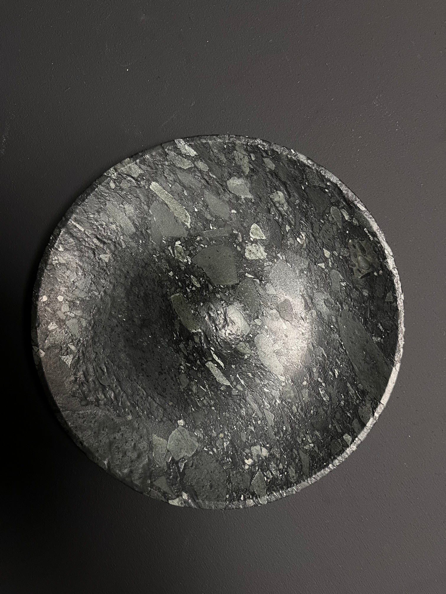 СПK Ключница круглая (185х185х20 мм)/Конгломерат Onego Green/Зеленый/Лощение - изображение 3