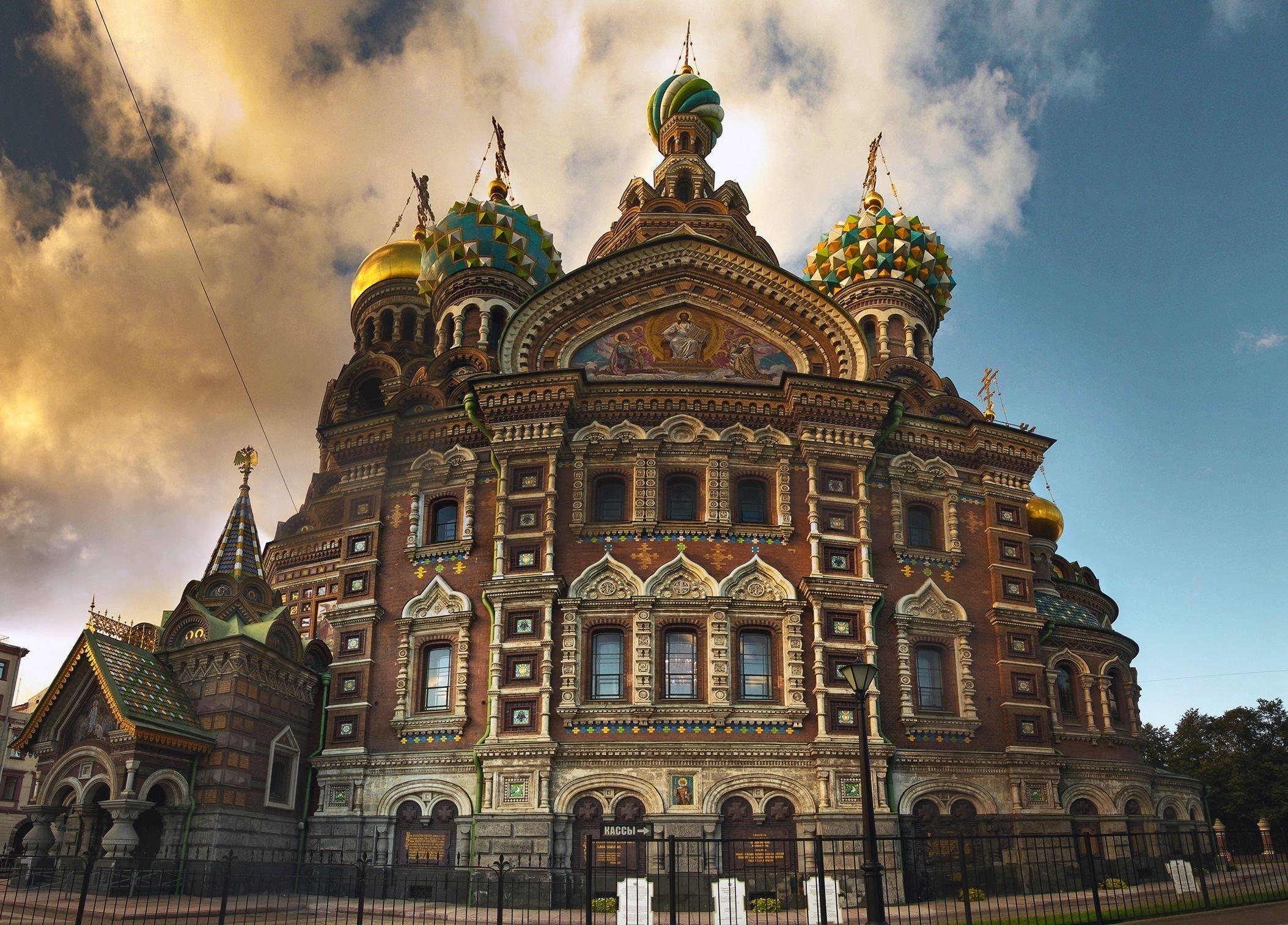 Спас на Крови