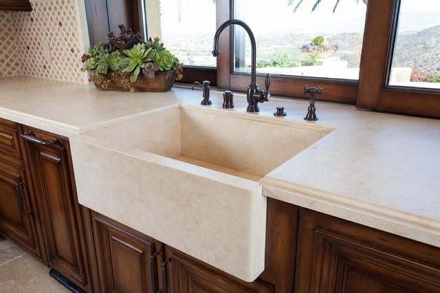 Раковина из мрамора