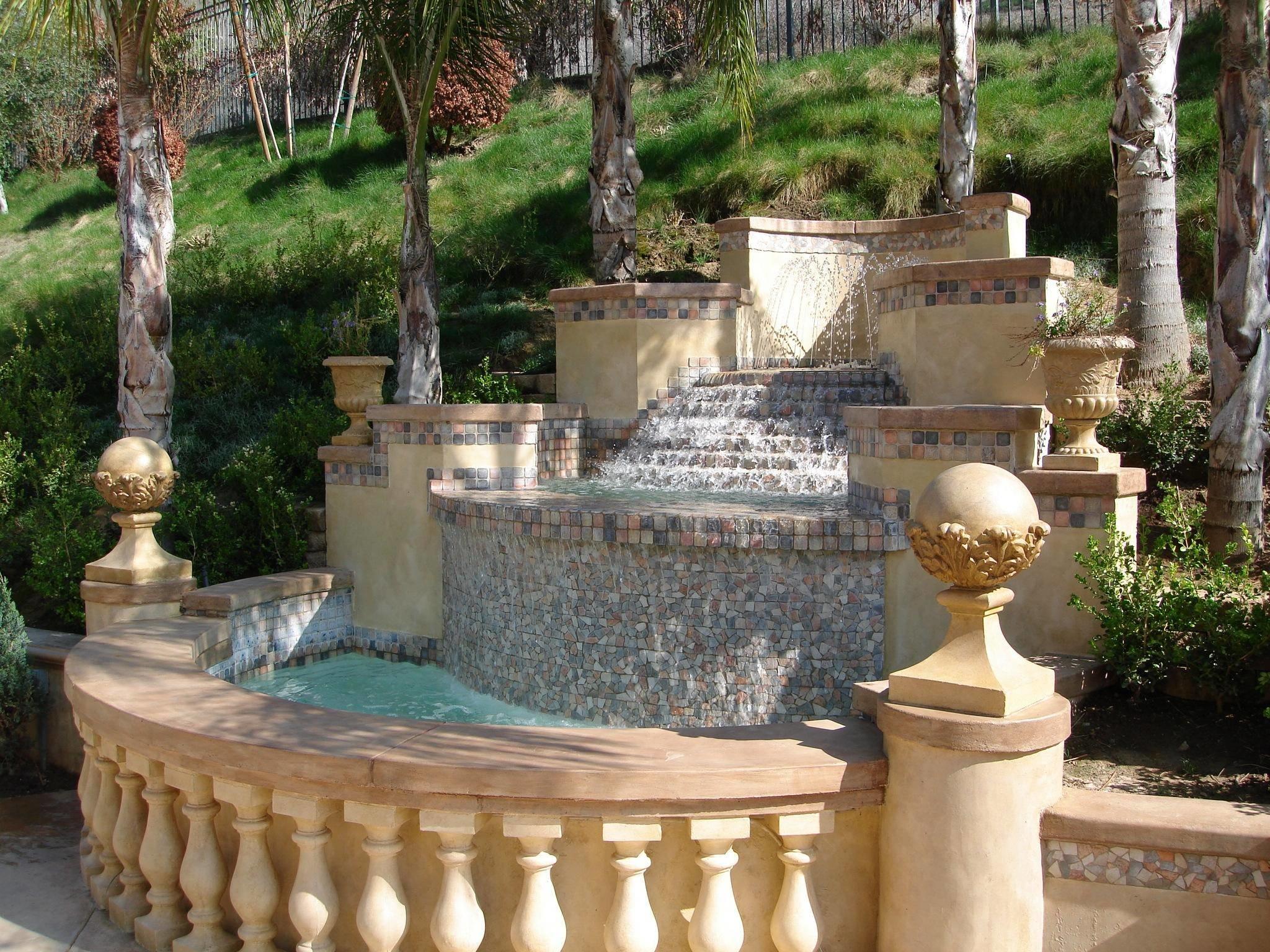 Фонтаны из камня Фонтаны из камня