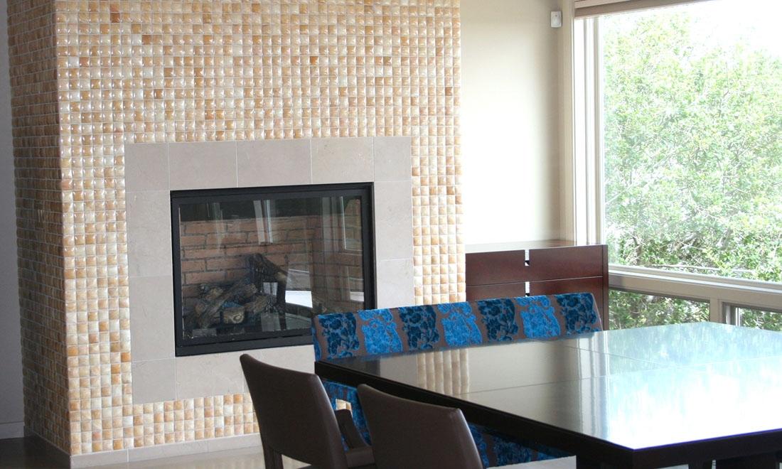 Камины из мрамора