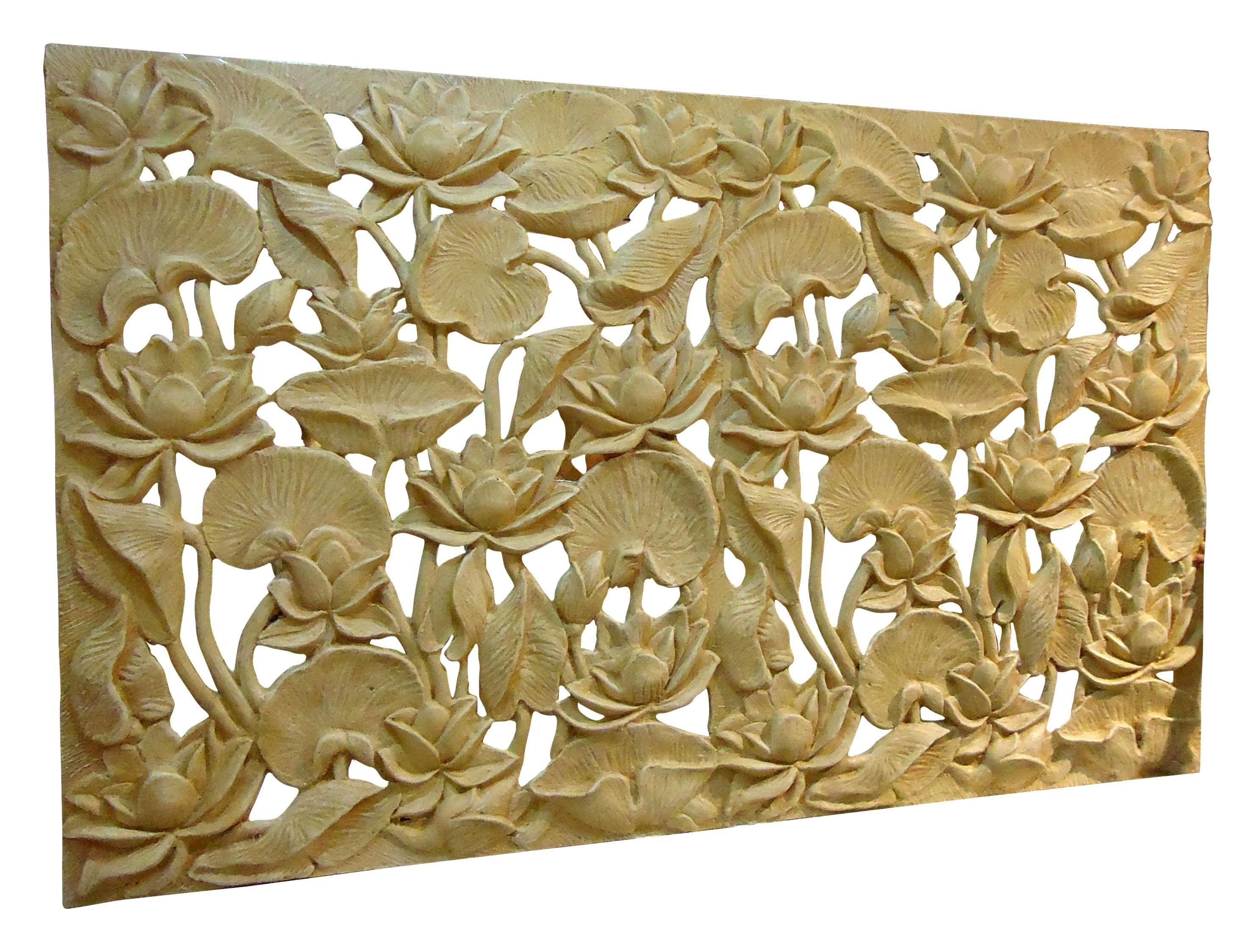 Резное панно из камня Резное панно из камня