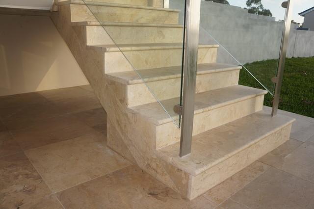 Мраморные лестницы