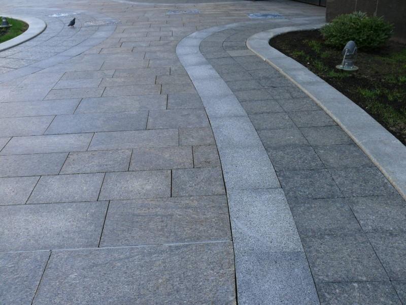 Уличное мощение шлифованным гранитом