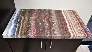 Тумба со столешницей из оникса Fantastico