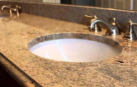 Столешница из кремового гранита Chiffon