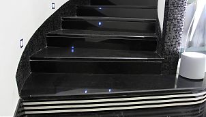 Лестница из гранита Nero Africa