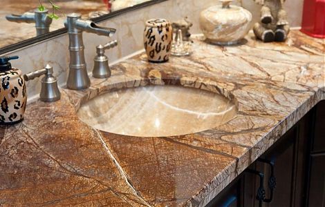 Столешница из мрамора Rainforest Brown