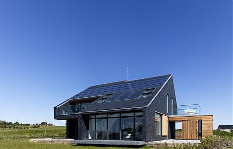 Фасад, облицованный черным сланцем изображение 1