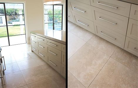 Отделка пола в загородном доме лощеным травертином изображение 1