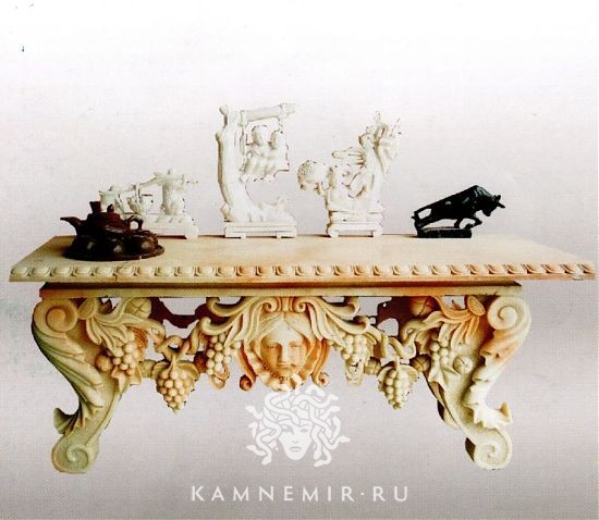 Парадная скамейка из бежевого мрамора - изображение 1