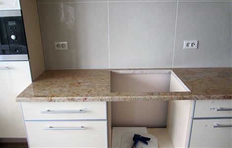 Столешница из гранита Madura Gold изображение 2