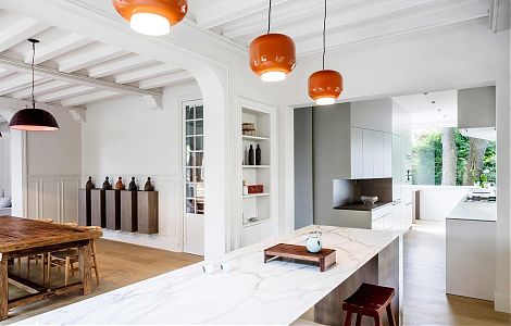 Стол-остров, облицованный мрамором Calacatta Gold изображение 3