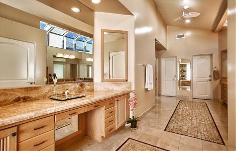 Мрамор Breccia Sardo в отделке ванной комнаты изображение 1